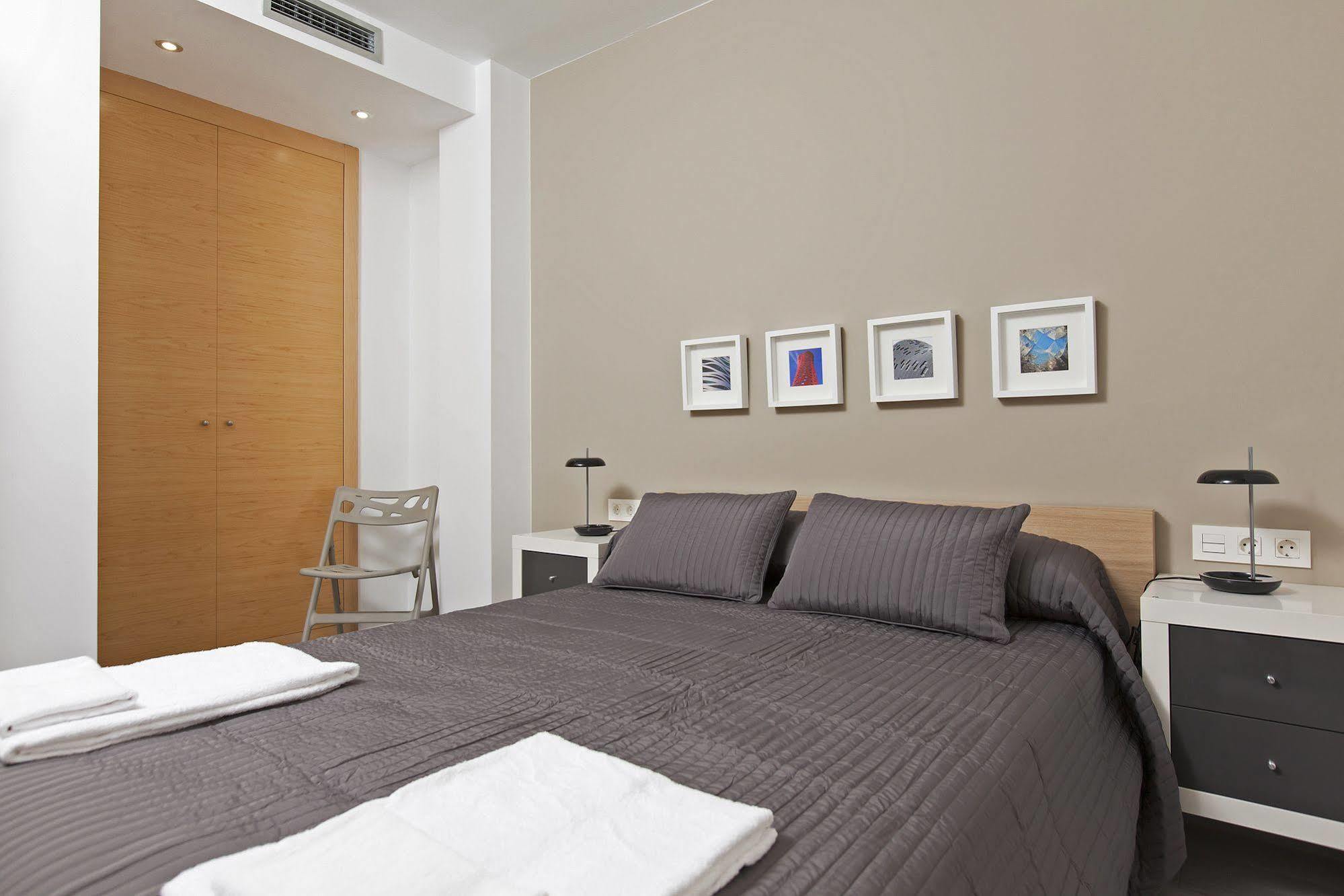 Bbarcelona Gaudi Flats Apartment Exterior photo